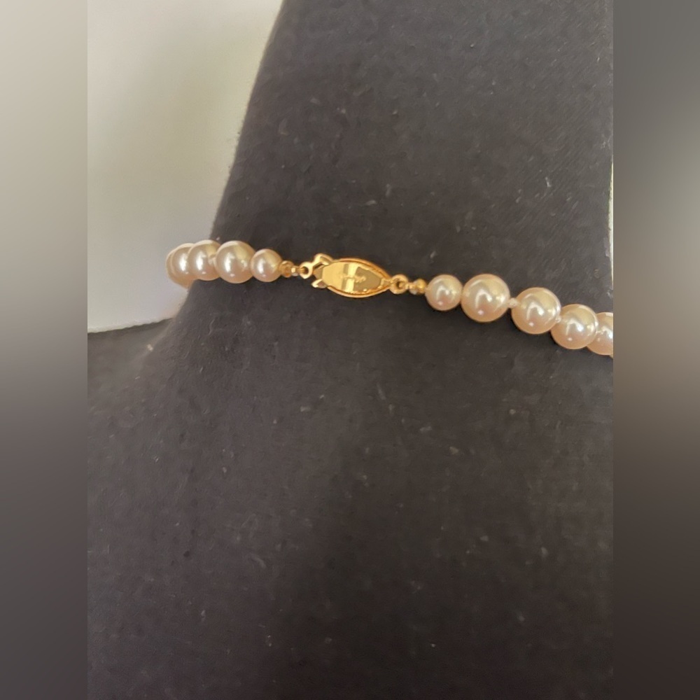 Faux Pearls Necklace Signed Japan on Clasp - Picture 3 of 4